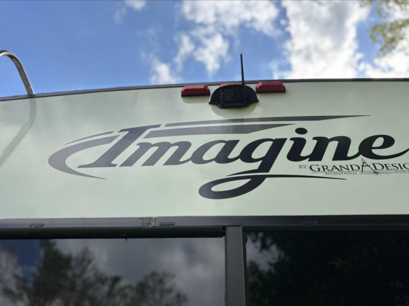 A photo of this 2019 Grand Design Imagine 2500RL
