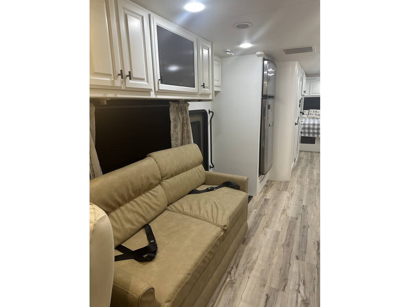 A photo of this 2013 Thor Motor Coach PALAZZO 33 3