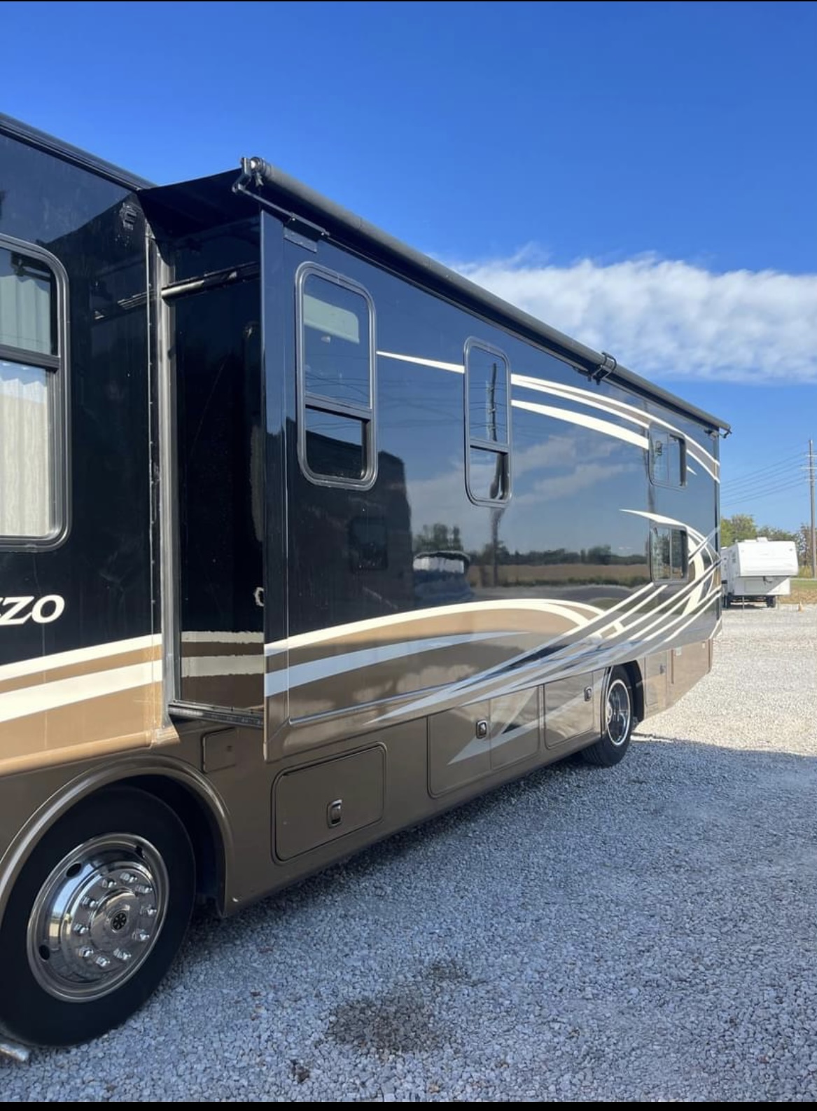 2013 Thor Motor Coach PALAZZO 33 3 RV