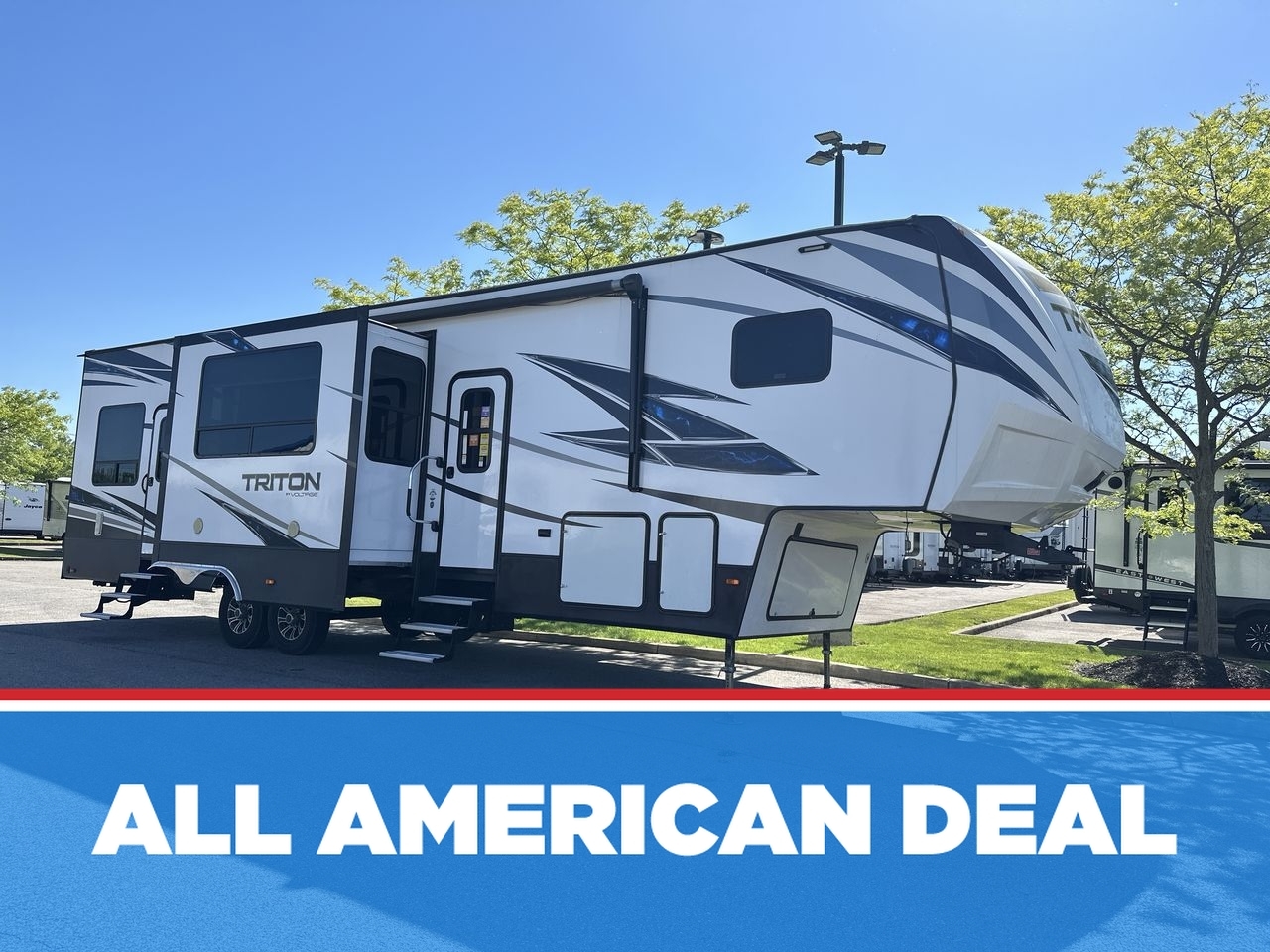 2018 Dutchmen Voltage Triton 3351 in west seneca NY