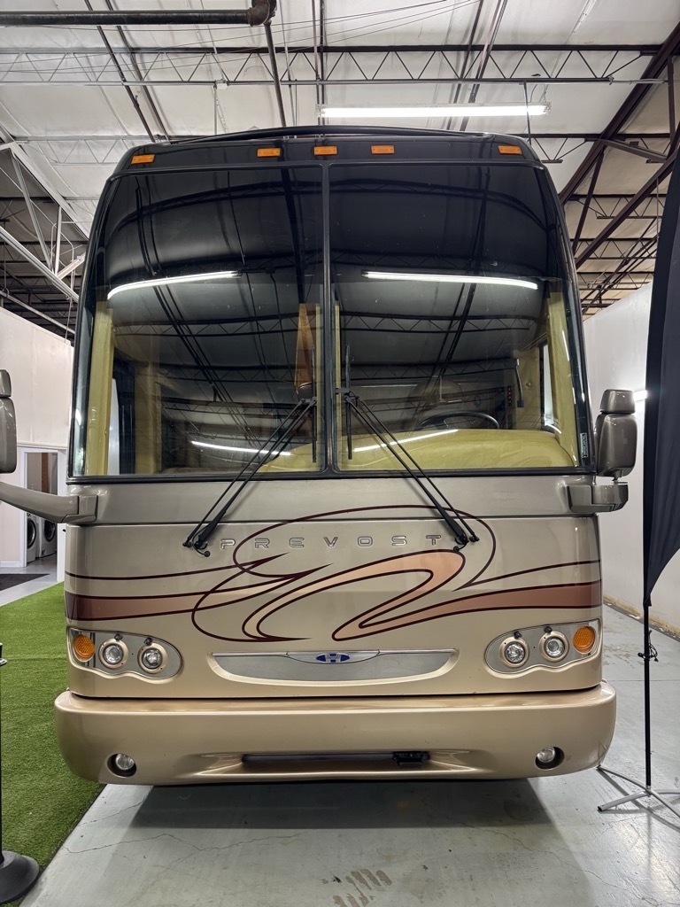 2009 Prevost FEATHERLITE H3 45 Quad Slide in dayton OH