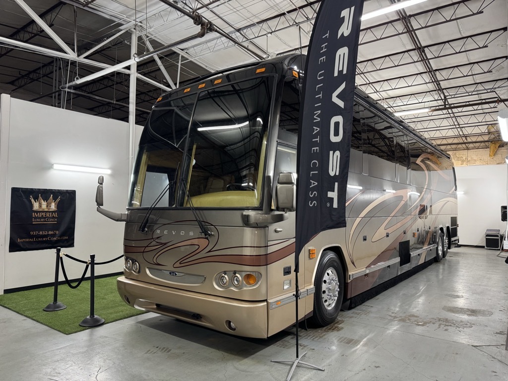 2009 Prevost FEATHERLITE H3 45 Quad Slide in dayton OH