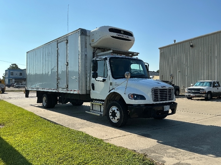 2021 FREIGHTLINER BUSINESS CLASS M2 106 in Gulfport, MS