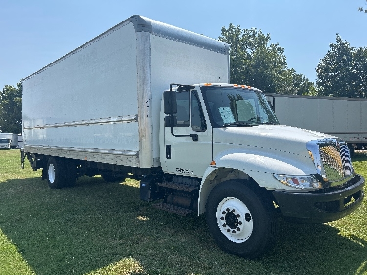 2018 INTERNATIONAL 4300 in Springfield, MO