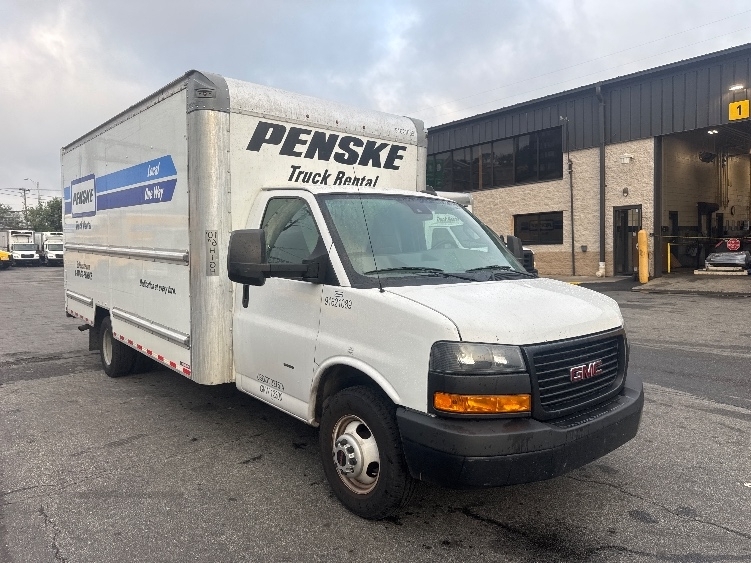 2021 GMC SAVANA in North Bergen, NJ