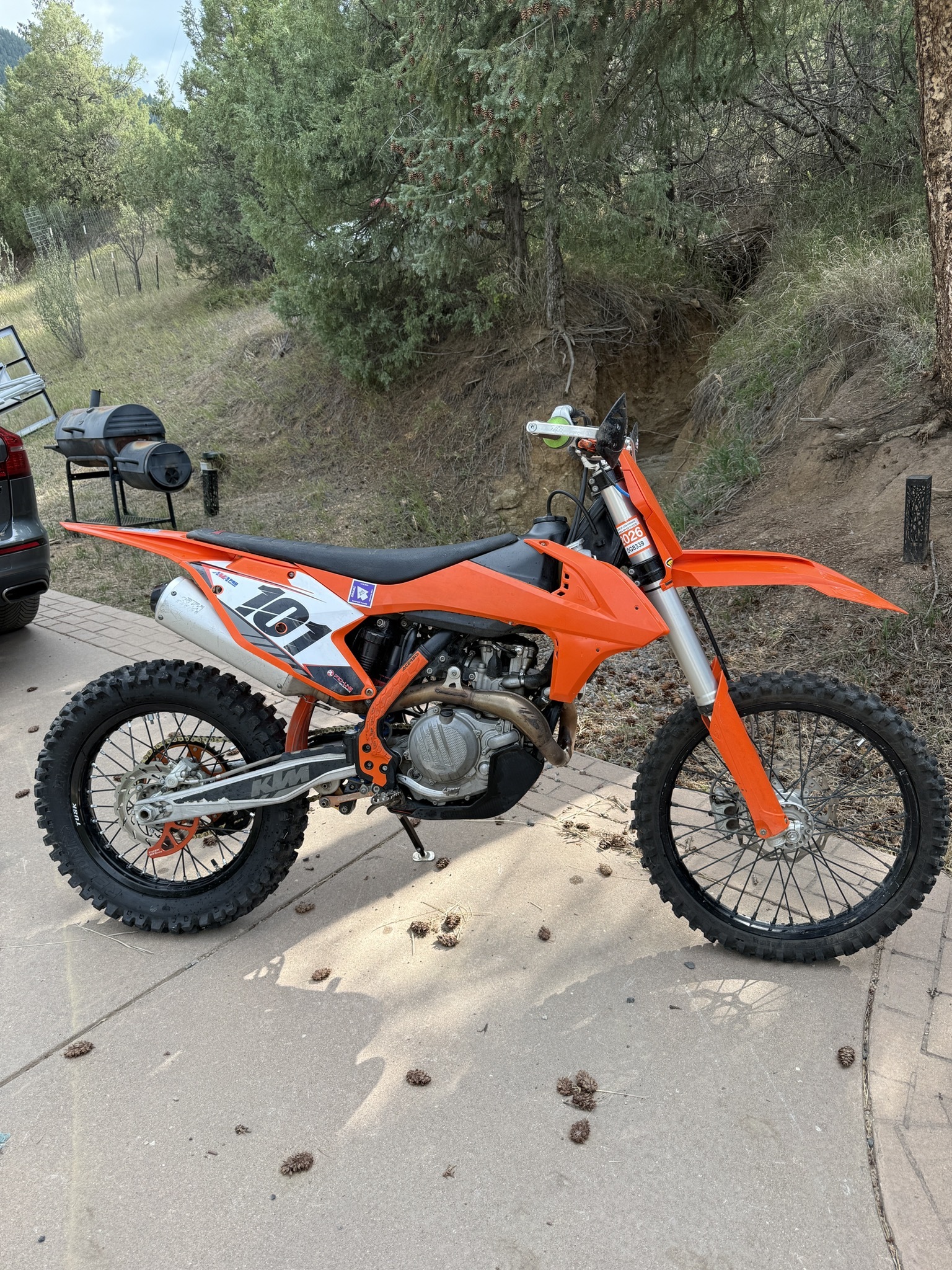 2016 KTM 450 SX-F Dirt Bike motorcycle