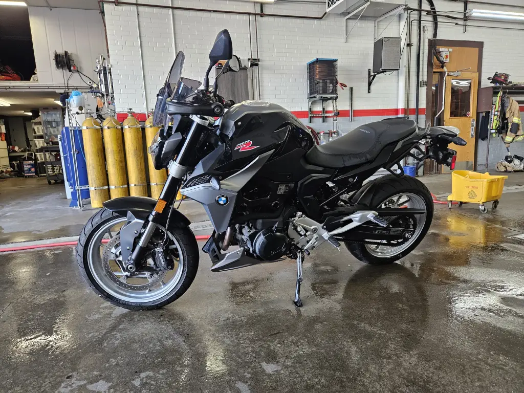 2021 BMW F 900 R
