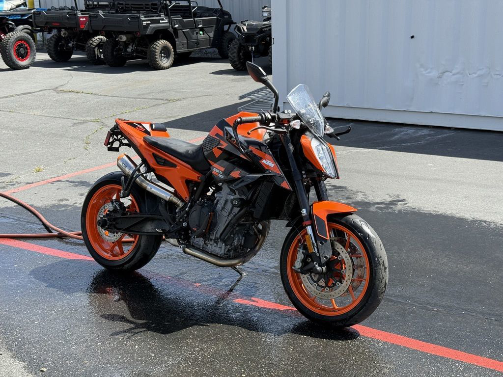 2022 KTM Duke 890 R 890 R in Kennewick, WA