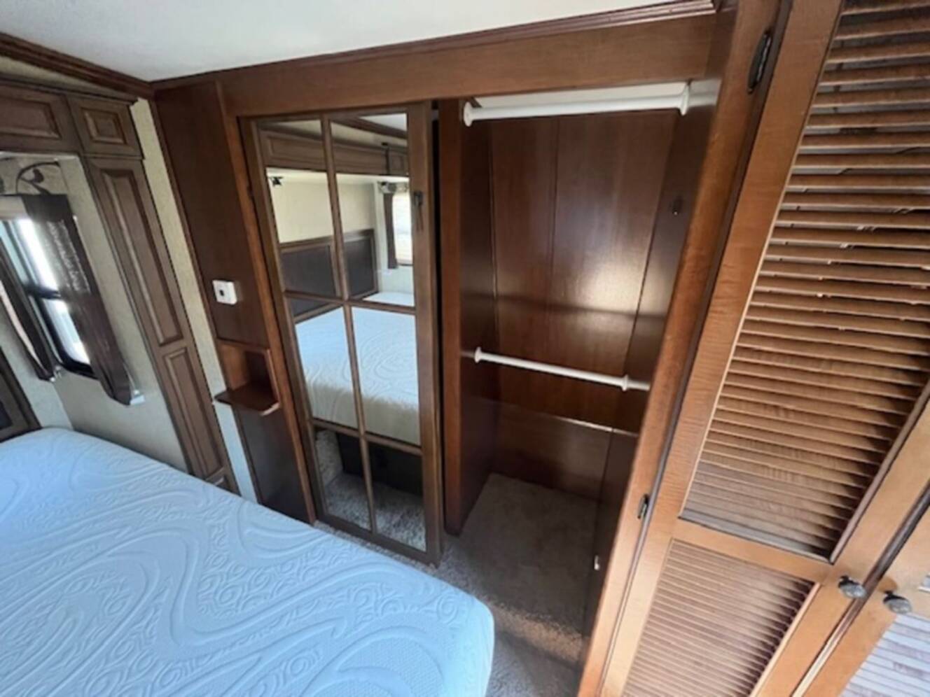 A photo of this 2014 Heartland Bighorn BH 3010RE