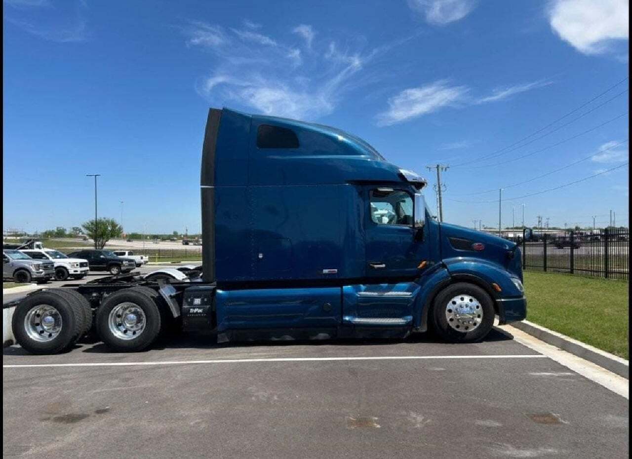 2020 PETERBILT 579 in Alex, OK