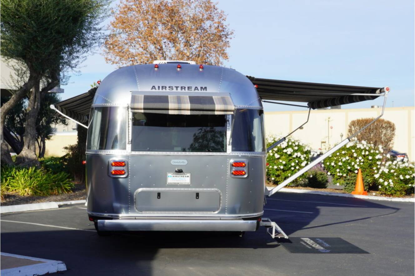 A photo of this 2026 Airstream Globetrotter 25FBT