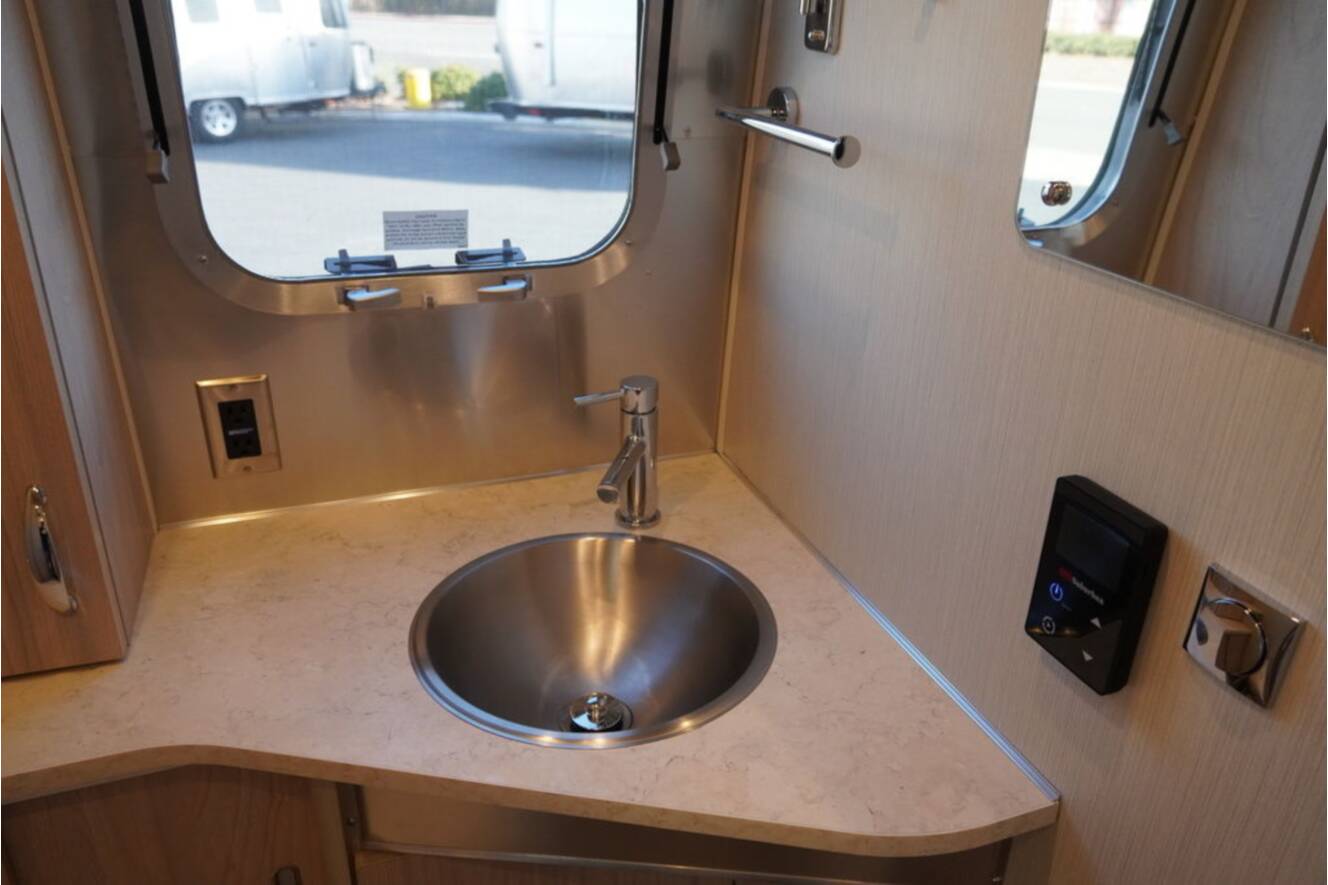 A photo of this 2026 Airstream Globetrotter 25FBT