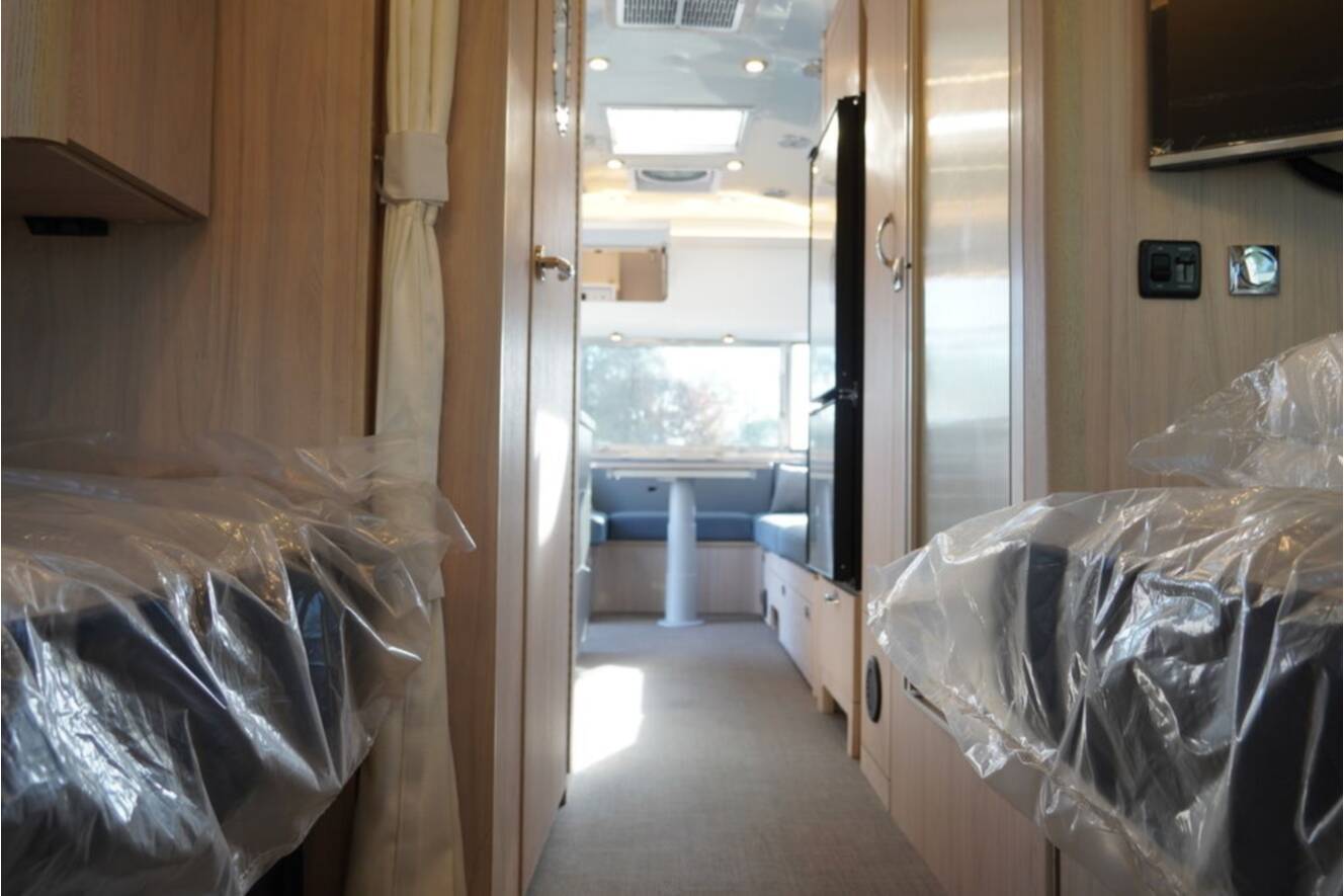 A photo of this 2026 Airstream Globetrotter 25FBT