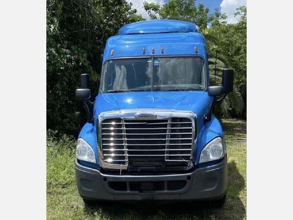 2014 FREIGHTLINER Cascadia 125 Evolution in Miami, FL