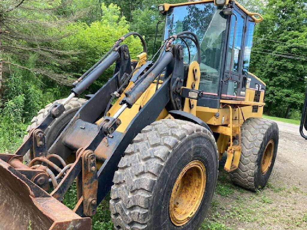 2000 CAT IT28G in Cobleskill, NY