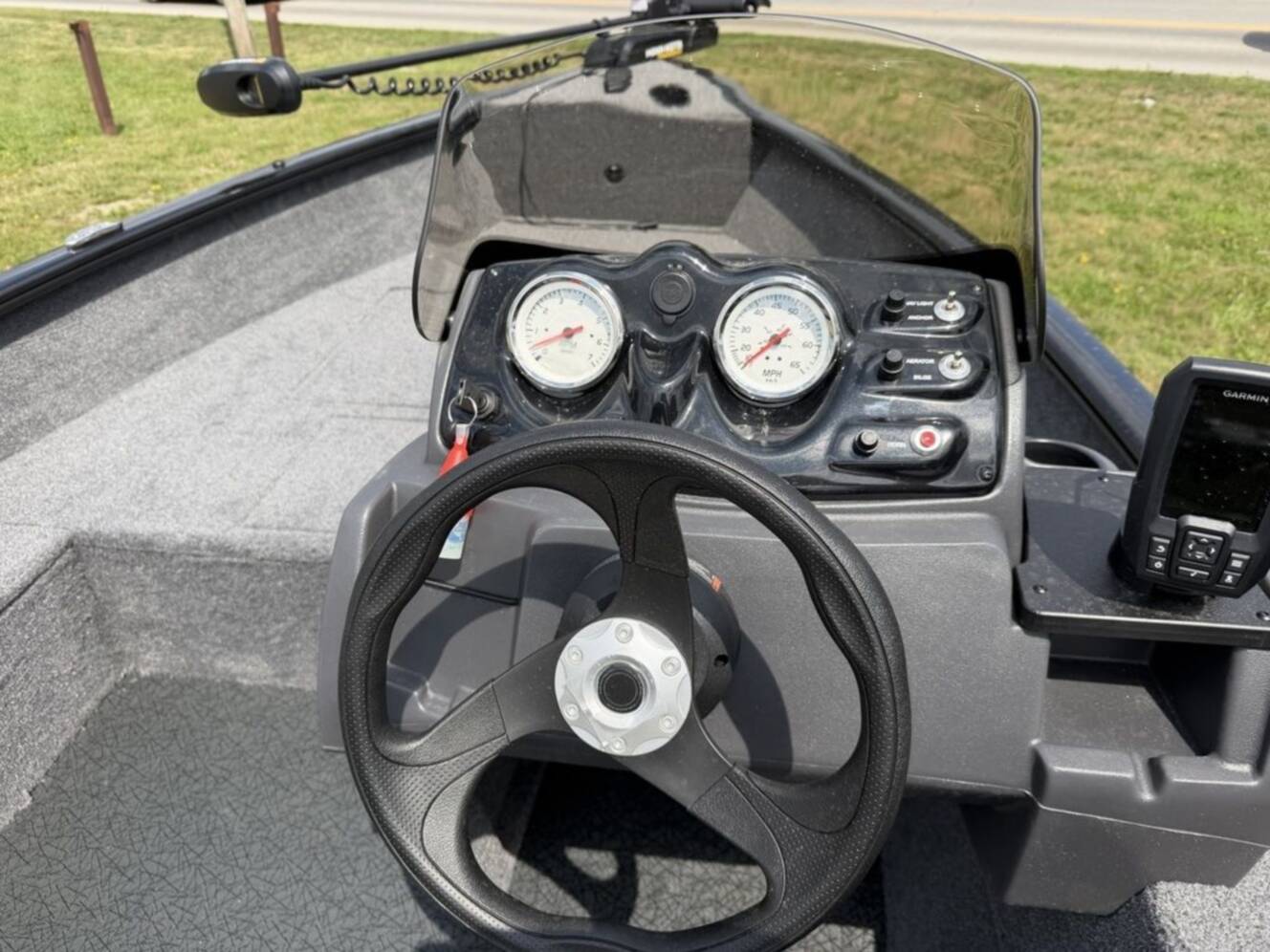 A photo of this 2027 Tracker® Boats SG V16 SC
