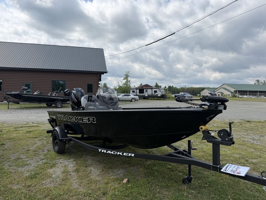 2027 Tracker® Boats SG V16 SC in holden ME