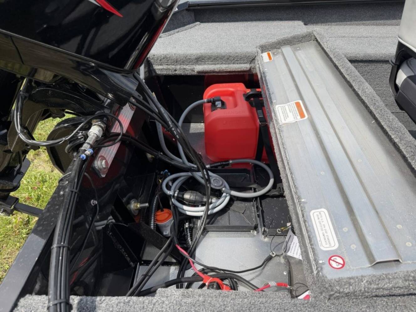 A photo of this 2027 Tracker® Boats SG V16 SC