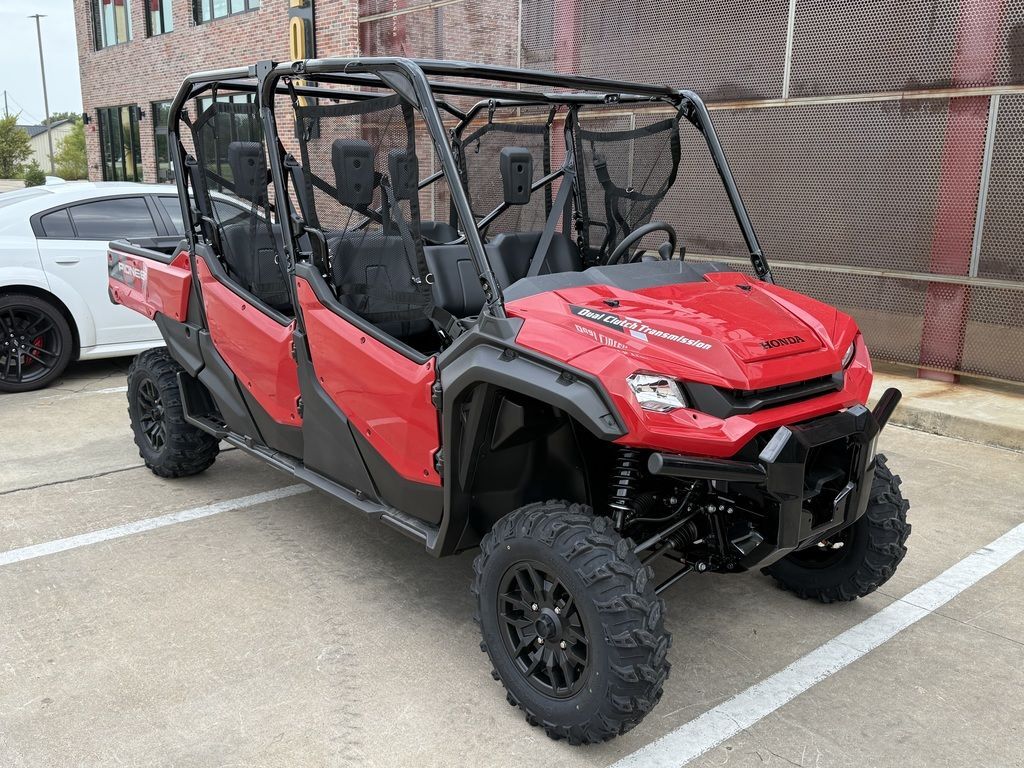 2025 Honda® Pioneer 1000-6 Deluxe Crew in paris TX
