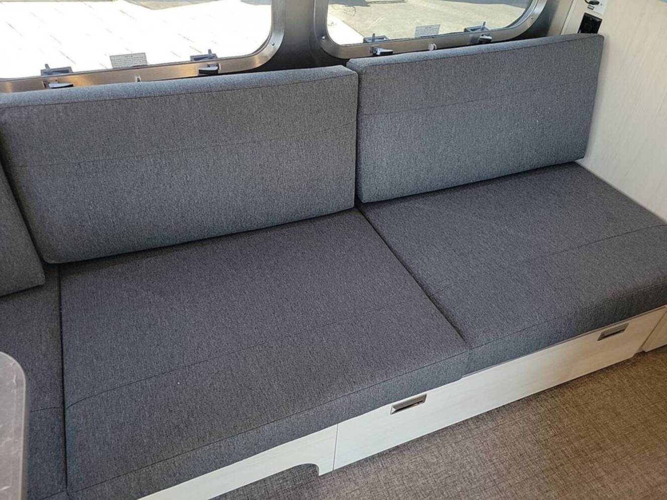 A photo of this 2026 Airstream Flying Cloud ® 25FB Midnight Flamingo