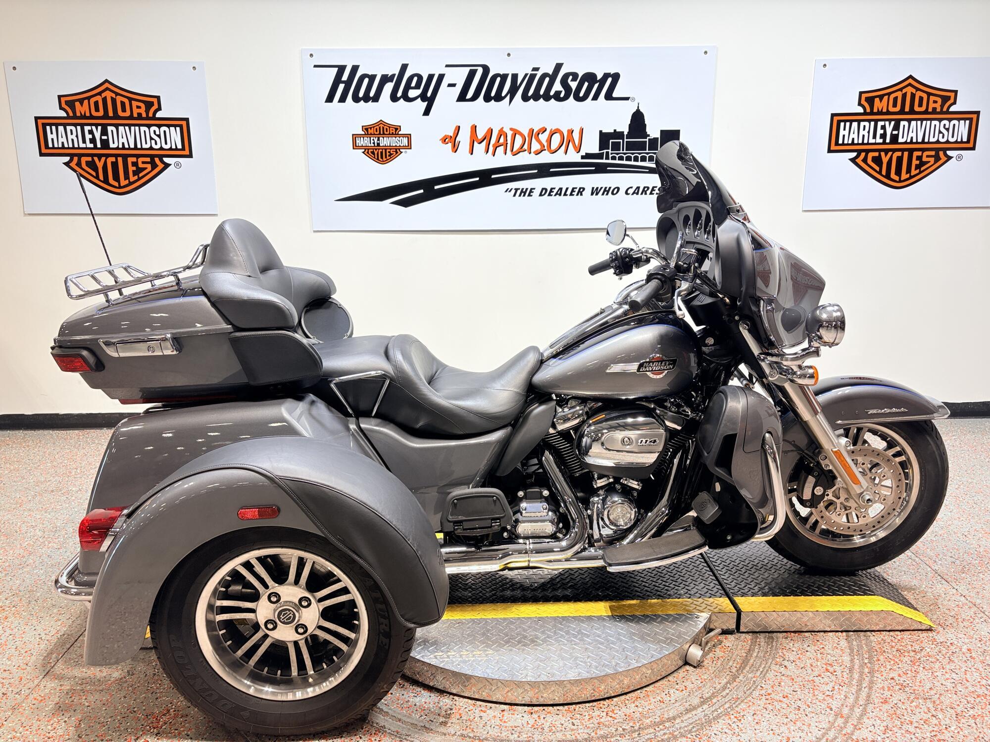 2022 Harley-Davidson Tri Glide Ultra ULTRA CLASSIC in Madison, WI