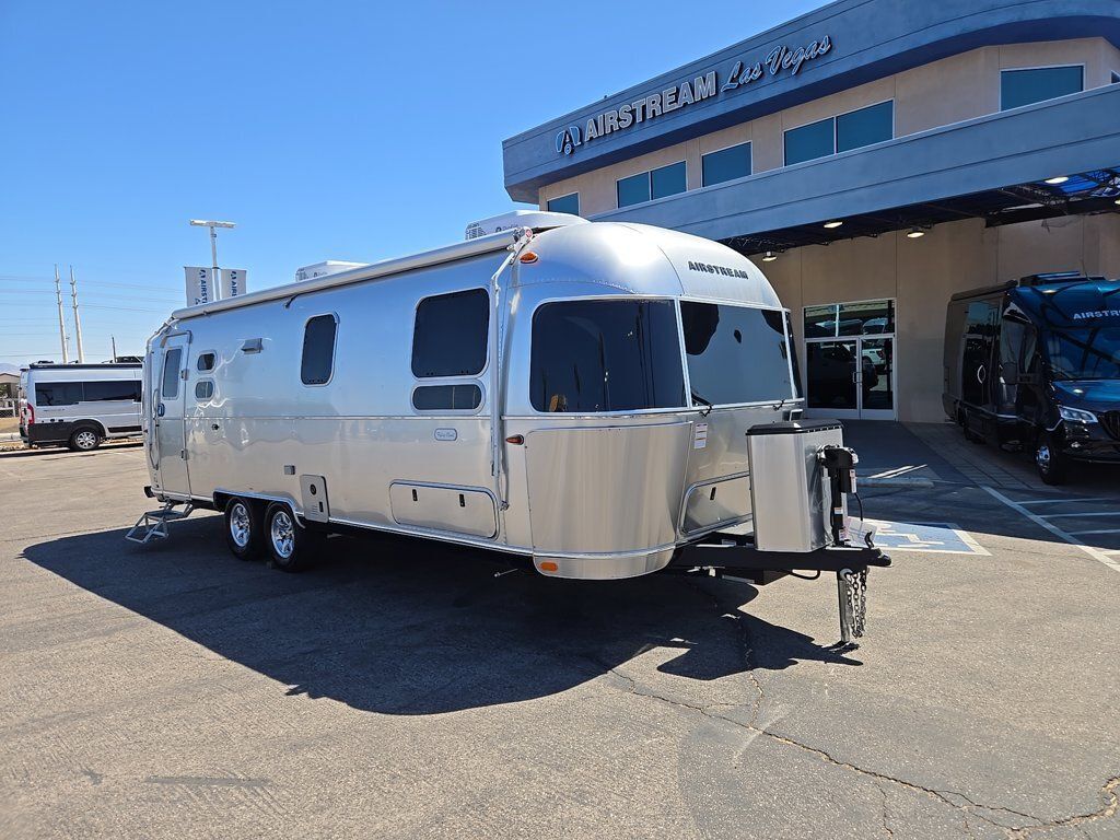 2026 Airstream Flying Cloud ® 27FB in las vegas NV