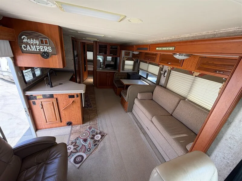 2006 NATIONAL DOLPHIN 5535