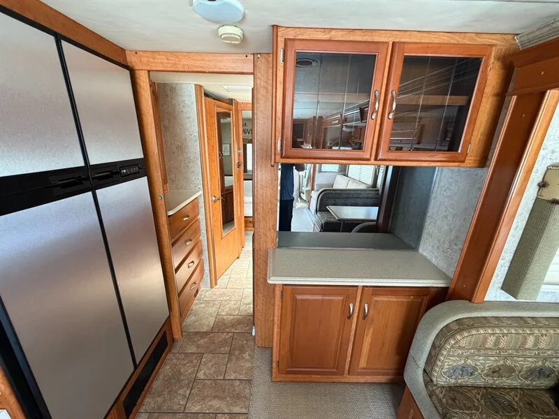 2006 NATIONAL DOLPHIN 5535