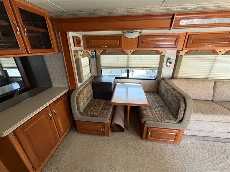 2006 NATIONAL DOLPHIN 5535