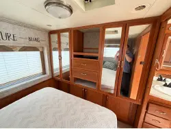 2006 NATIONAL DOLPHIN 5535
