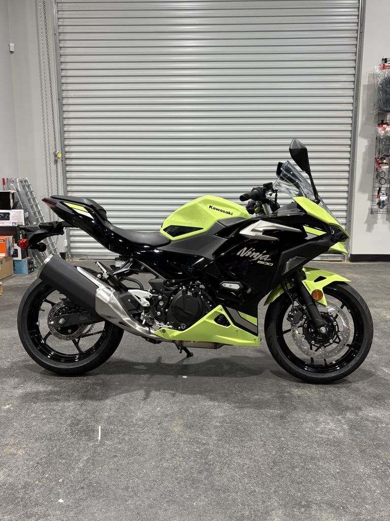 2026 Kawasaki Ninja® 500 SE ABS SE ABS in Thomasville, GA