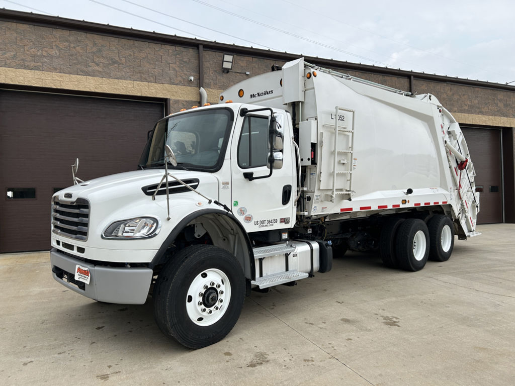 2025 Freightliner M2 106 in Cleveland, OH