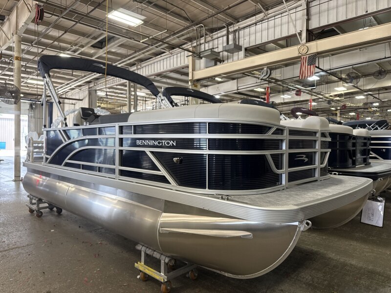 2027 Bennington 20 SL in fenton MI