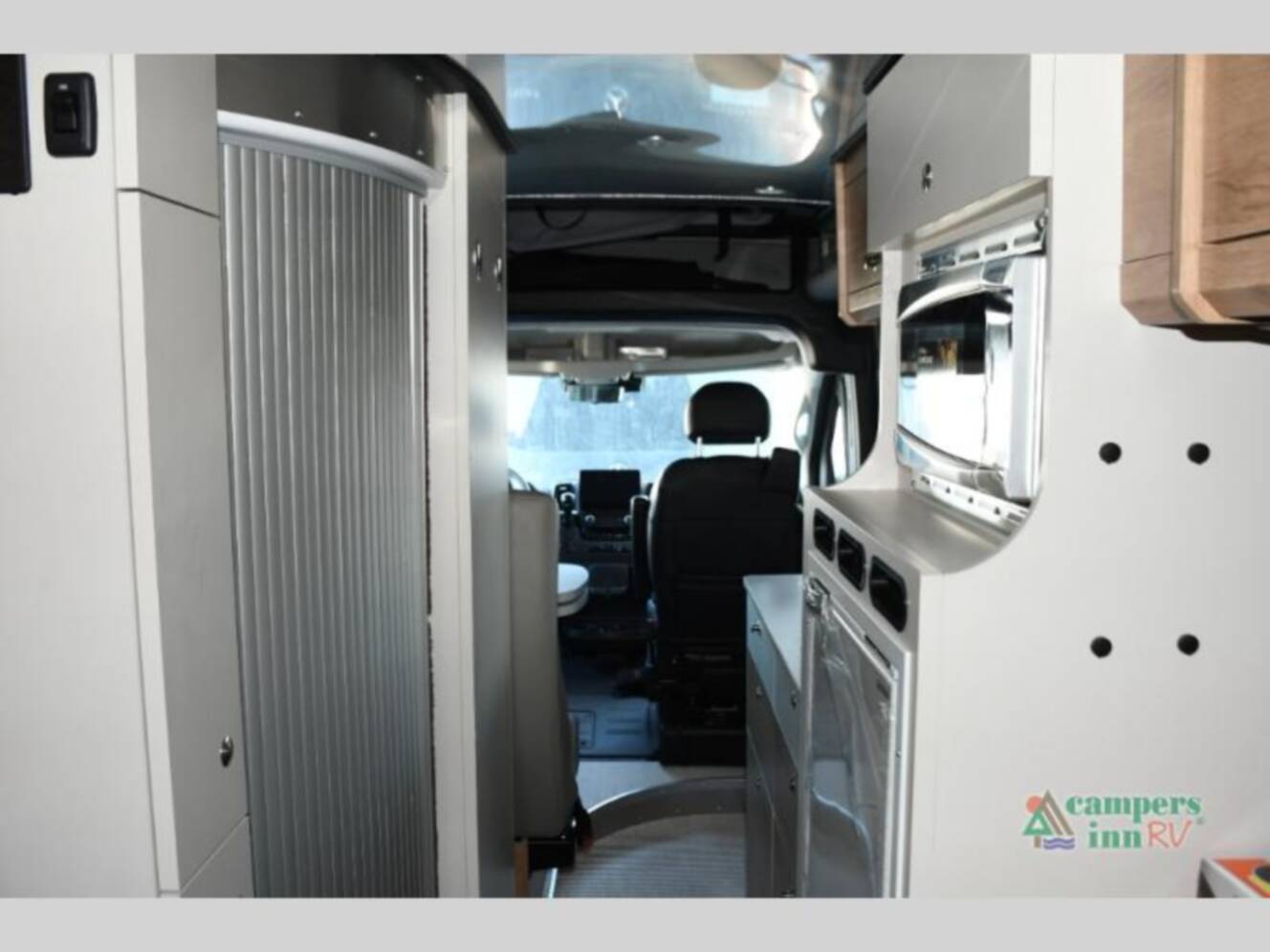 A photo of this 2026 Airstream Rangeline RGN