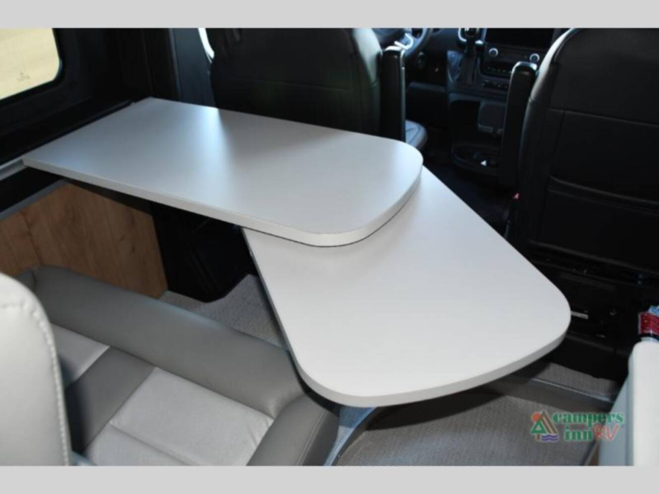 A photo of this 2026 Airstream Rangeline RGN