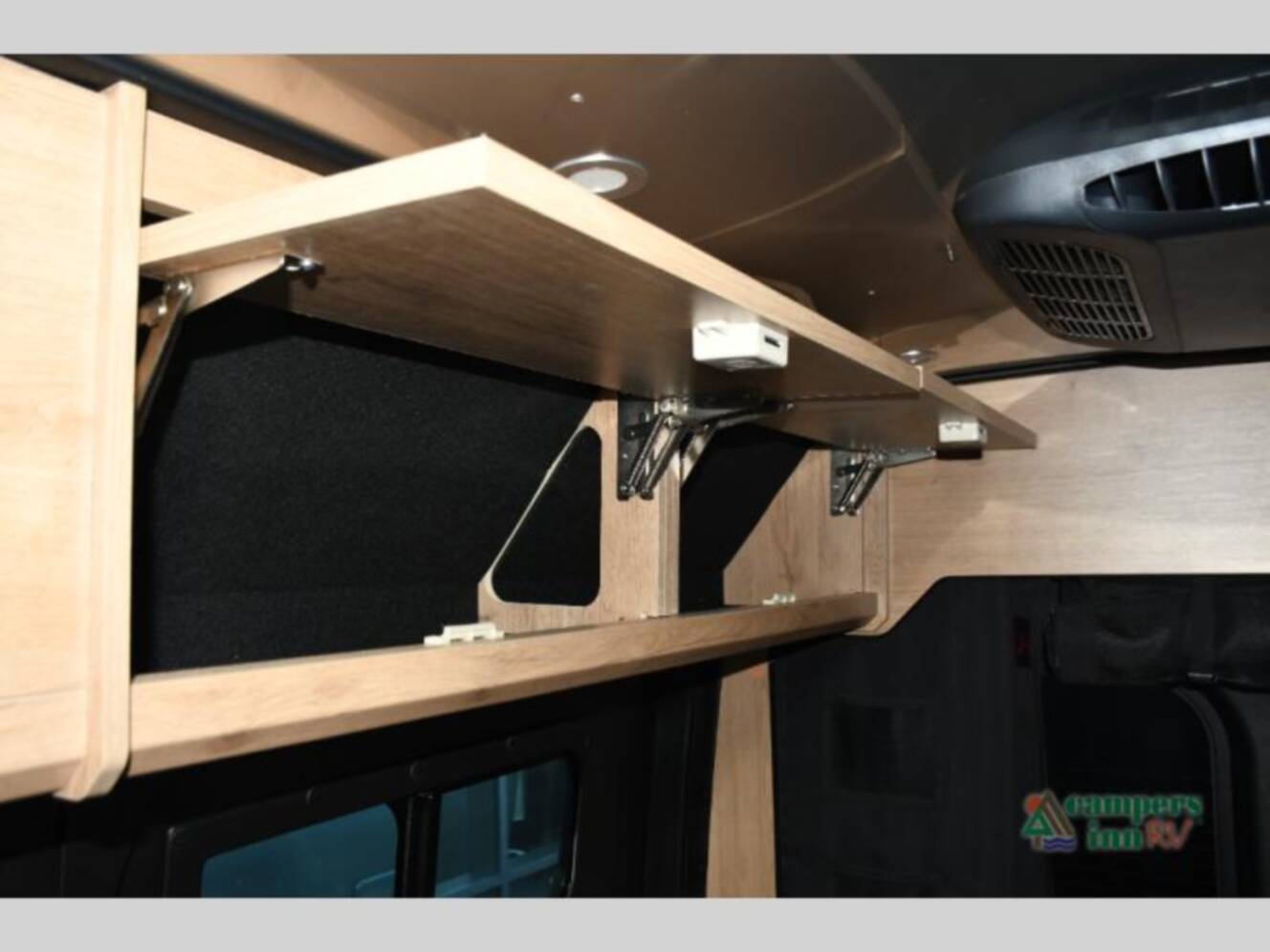 A photo of this 2026 Airstream Rangeline RGN