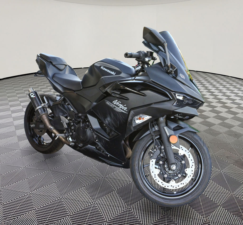 2026 Kawasaki Ninja® 500 ABS Metallic Flat Spark Black ABS in Hendersonville, NC