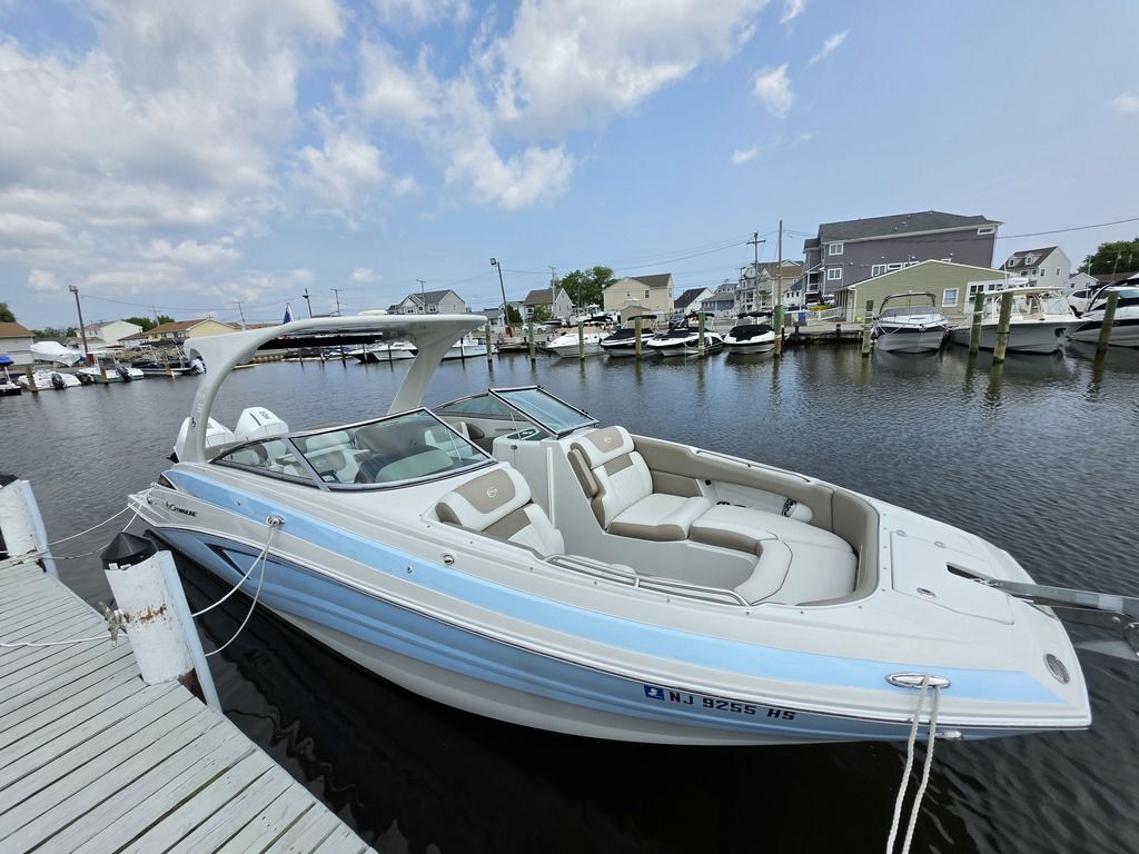 2023 Crownline E305 XS in toms river NJ