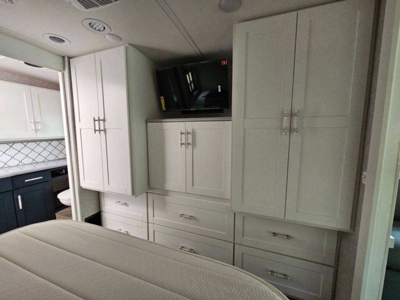 A photo of this 2025 Winnebago Adventurer 35F