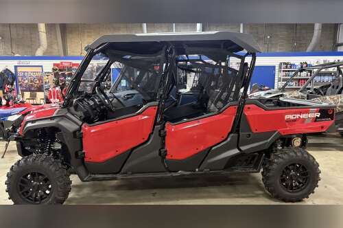 2025 Honda Pioneer 1000-6 Deluxe Crew in mobile AL