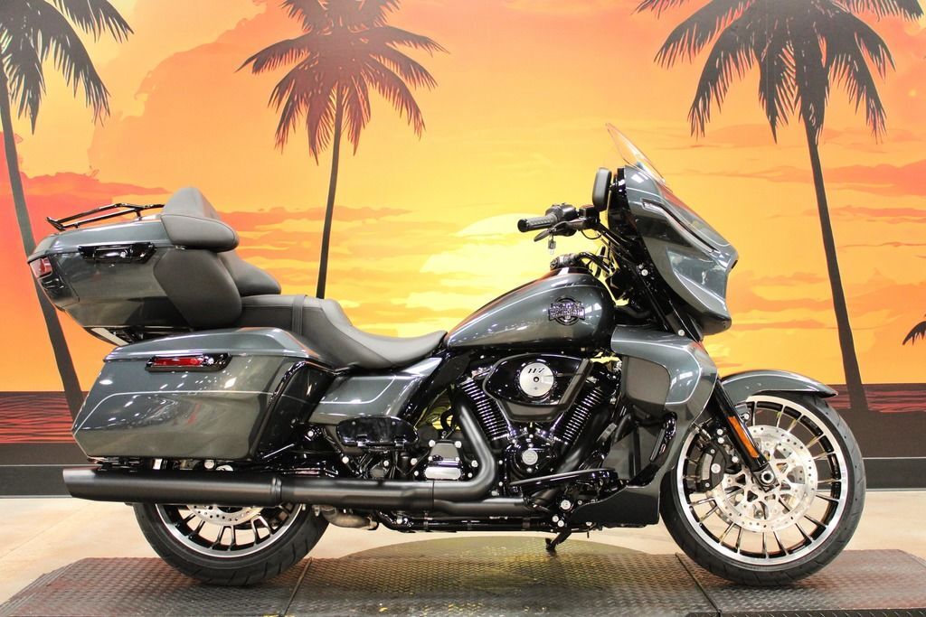 2026 Harley-Davidson® FLHXL - Street Glide® Limited LIMITED in Ormond Beach, FL
