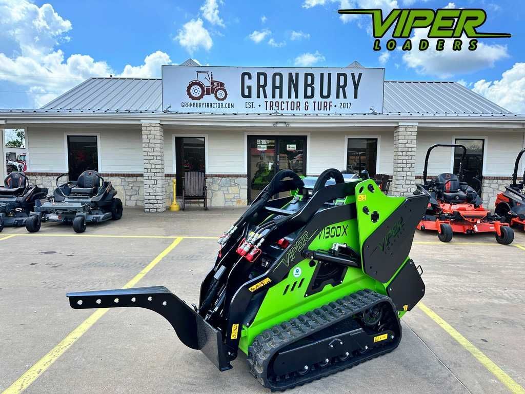 2024 VIPER LOADERS V1300X W/ TREE BOOM. in Granbury, TX