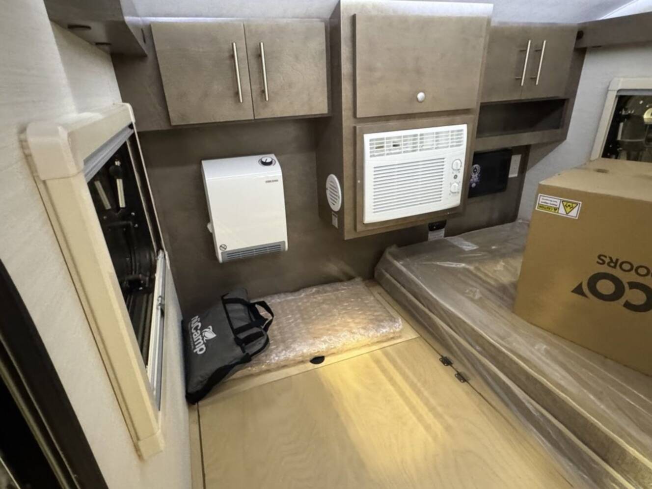A photo of this 2025 Nucamp TAG XL