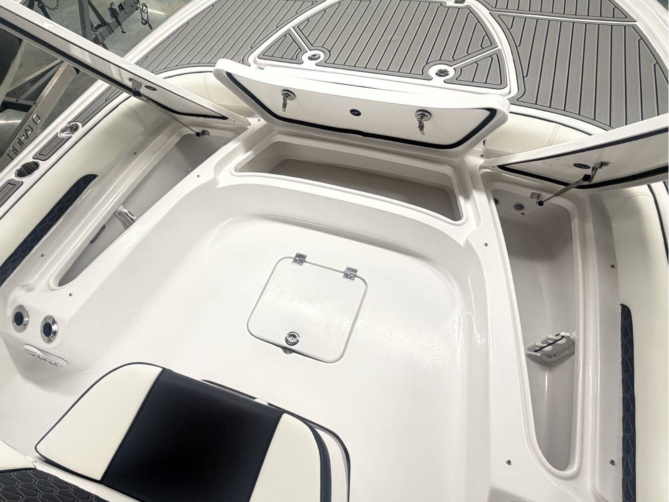 A photo of this 2027 Tidewater CAROLINA BAY 2500