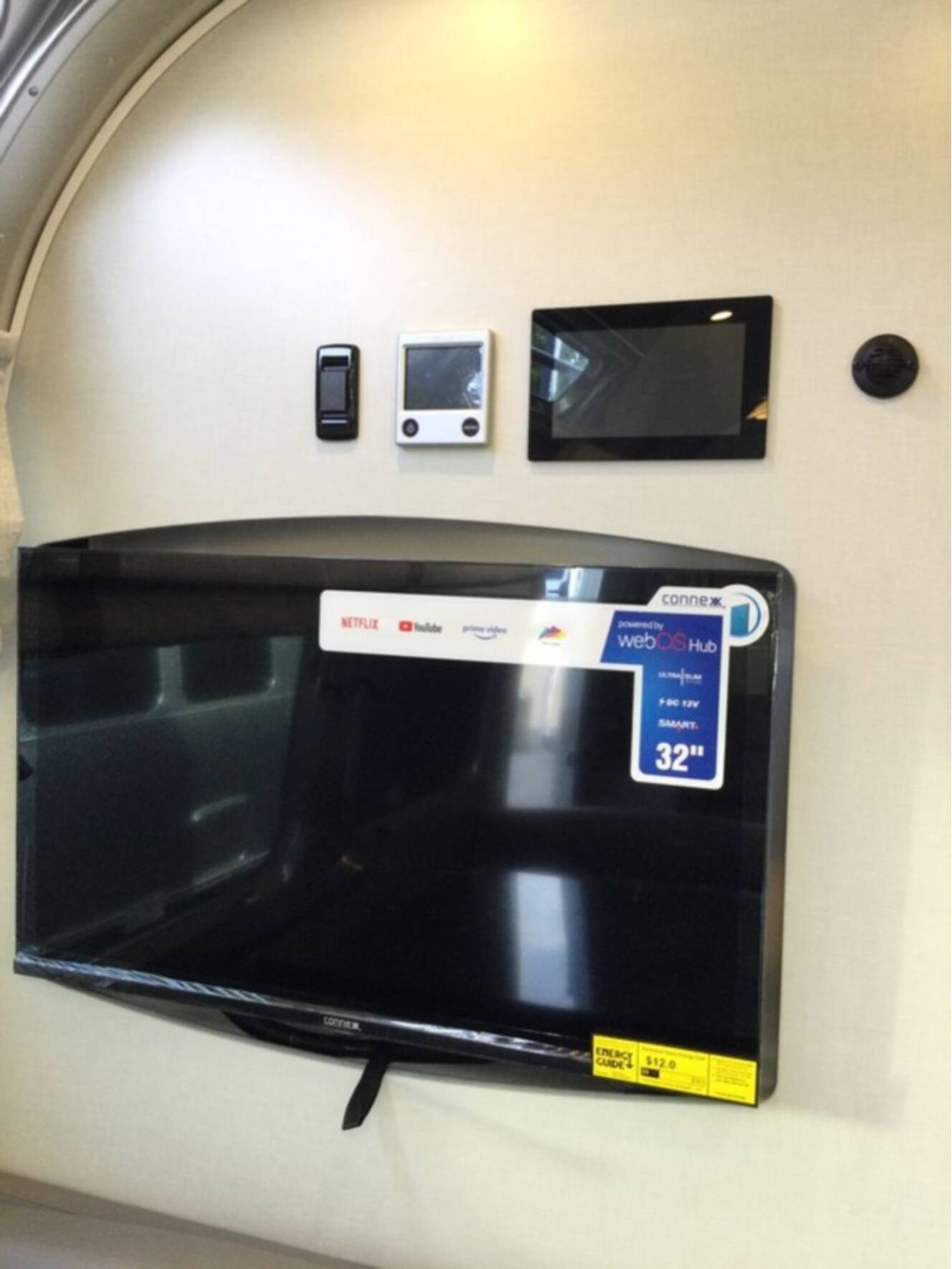 A photo of this 2026 Airstream Classic 28RB