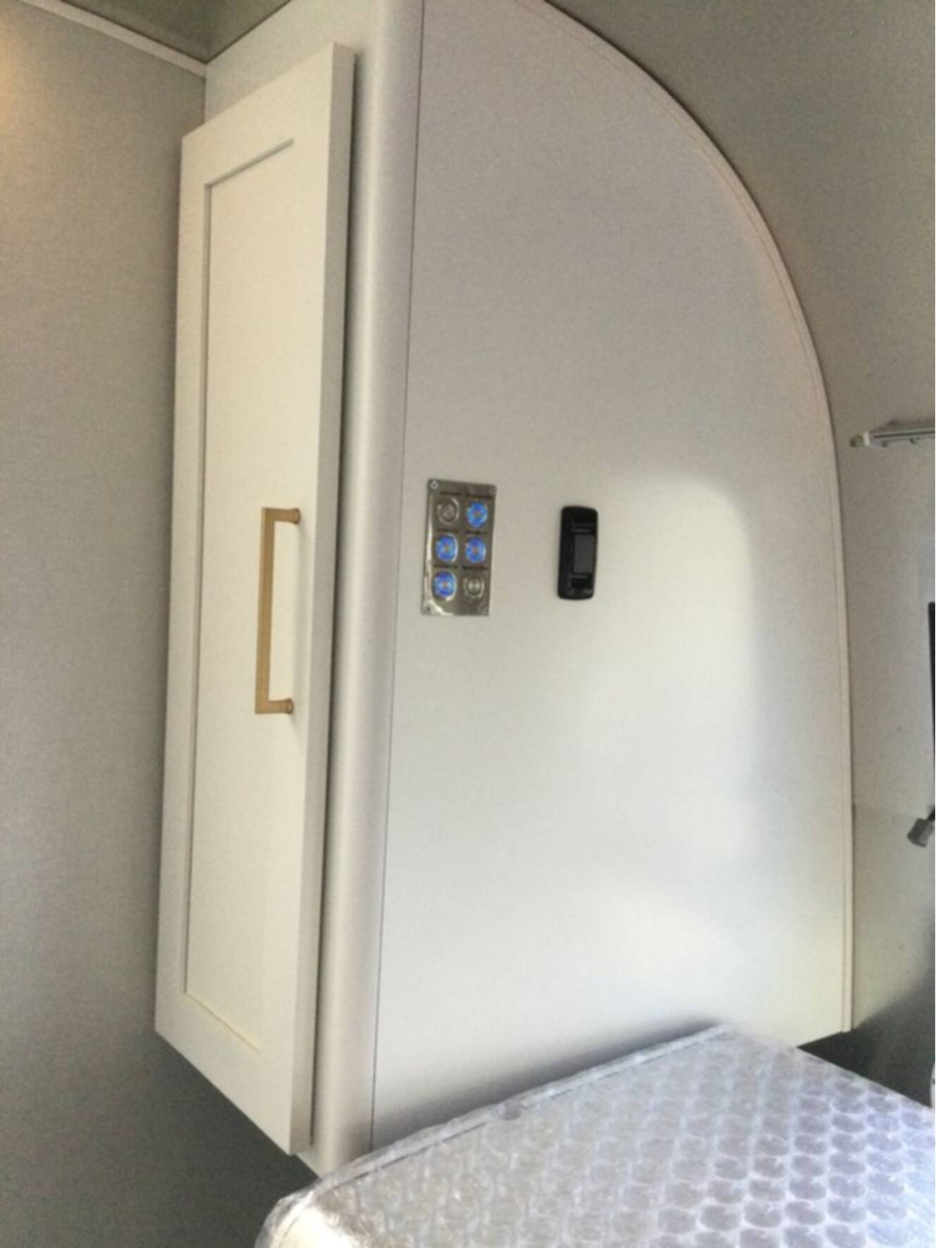 A photo of this 2026 Airstream Classic 28RB