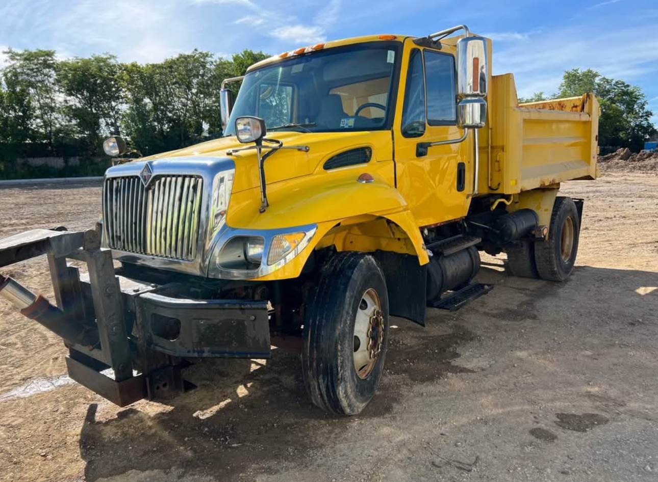 2007 International 7400 in Wayne, MI