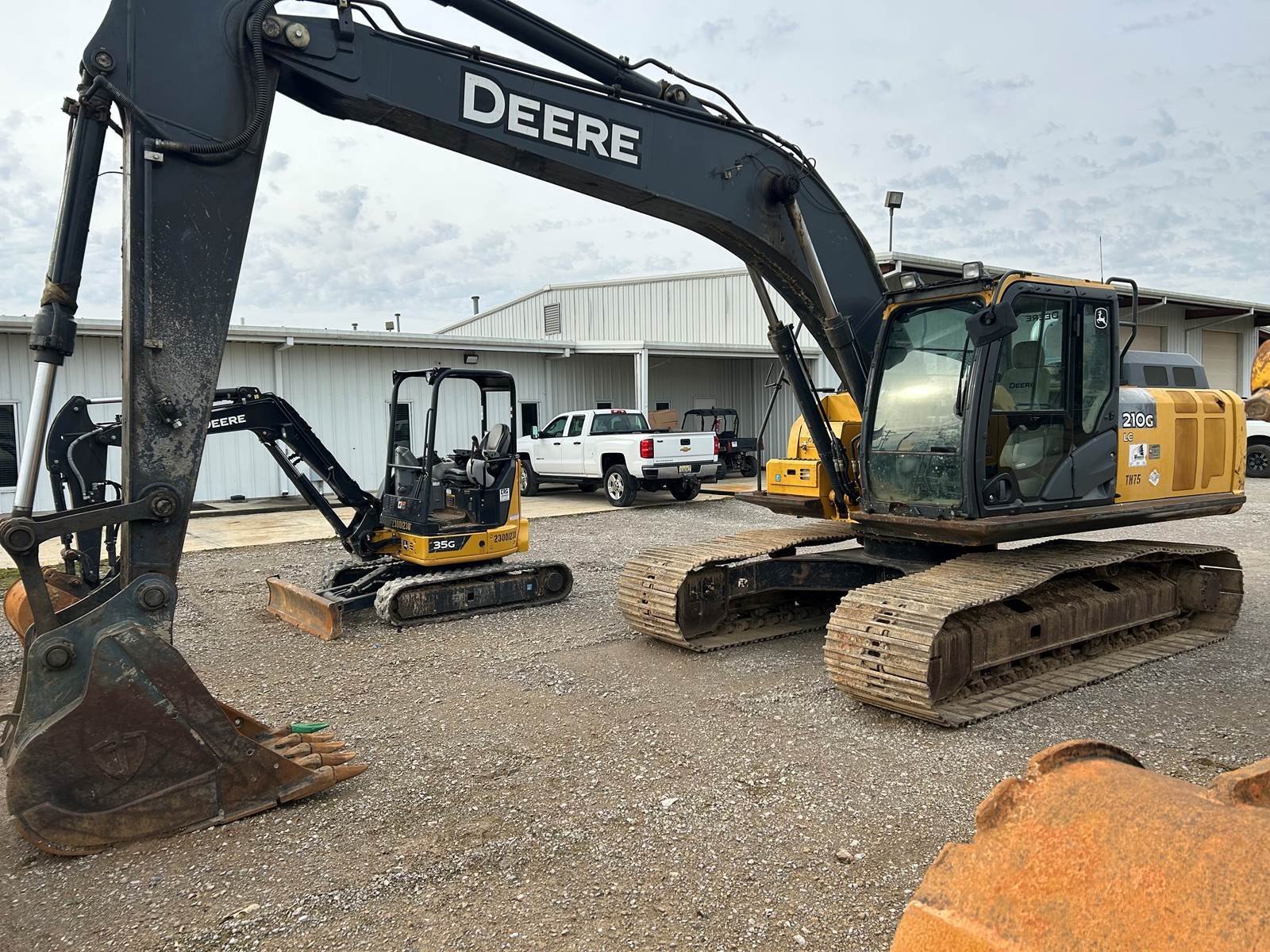 2015 John Deere 210G LC in Belleville, MI