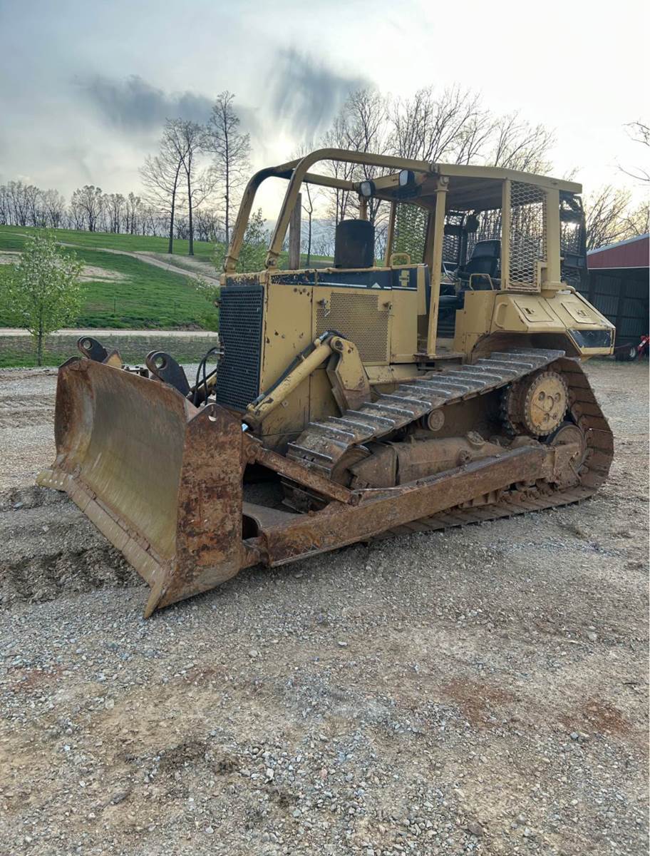 1998 Caterpillar D6M XL in Wayne, MI