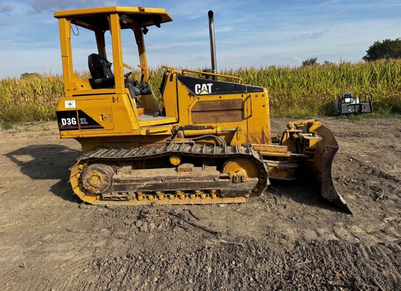 2004 Caterpillar D3G XL in Wayne, MI